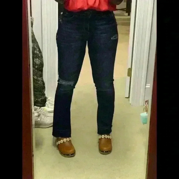 DL 1961 Bridget Instasculpt bootcut with frayed hem and inner side slits - Picture 4 of 10